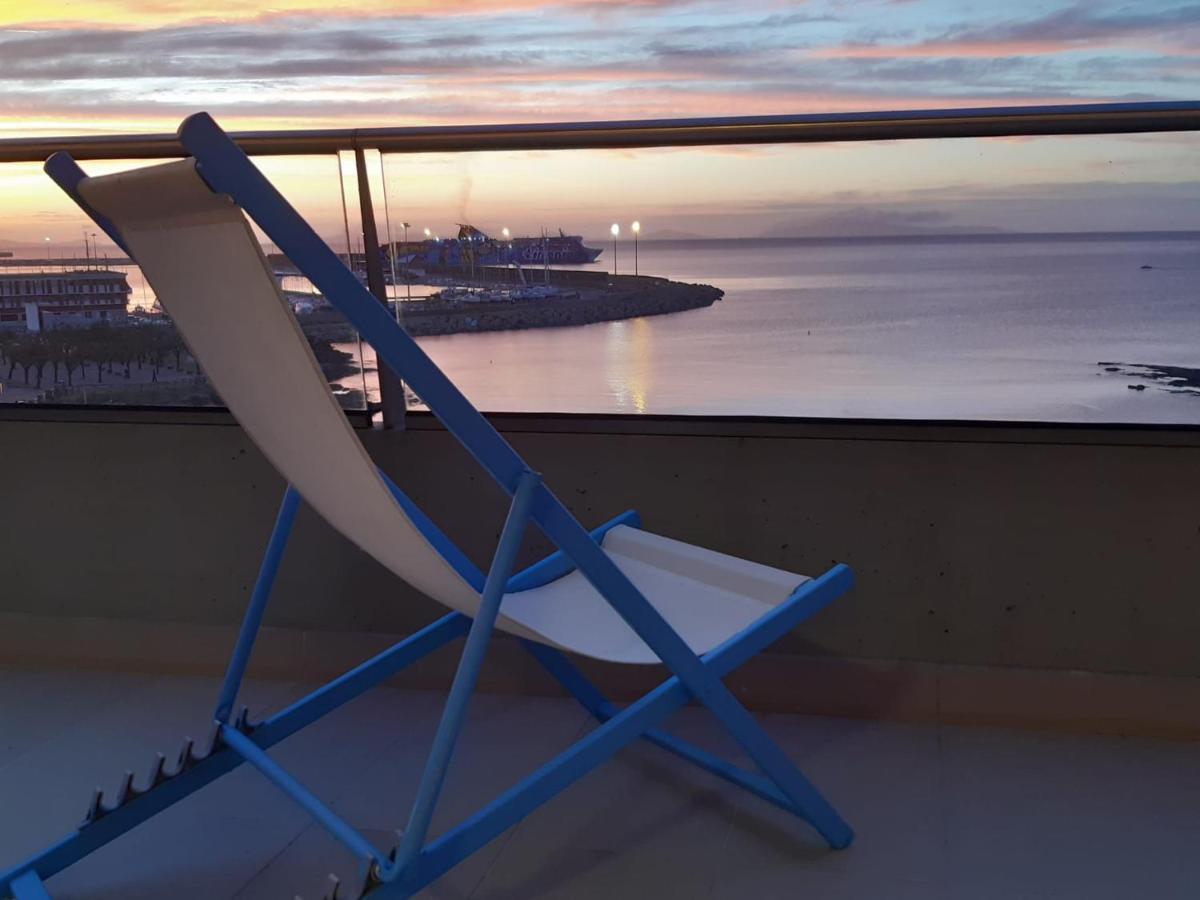 Boutique Lungomare Aparthotel Porto Torres Exteriör bild