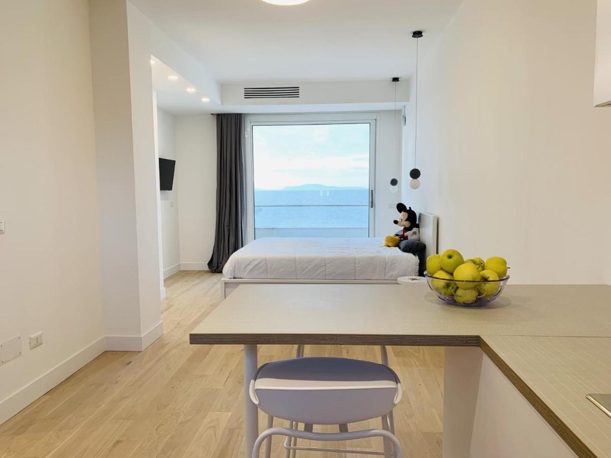 Boutique Lungomare Aparthotel Porto Torres Exteriör bild