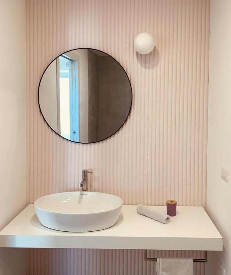 Boutique Lungomare Aparthotel Porto Torres Exteriör bild