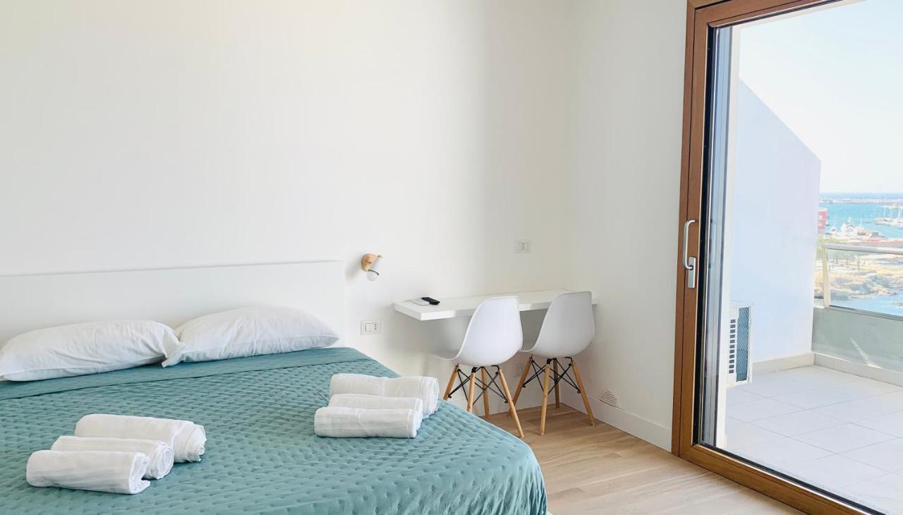 Boutique Lungomare Aparthotel Porto Torres Exteriör bild