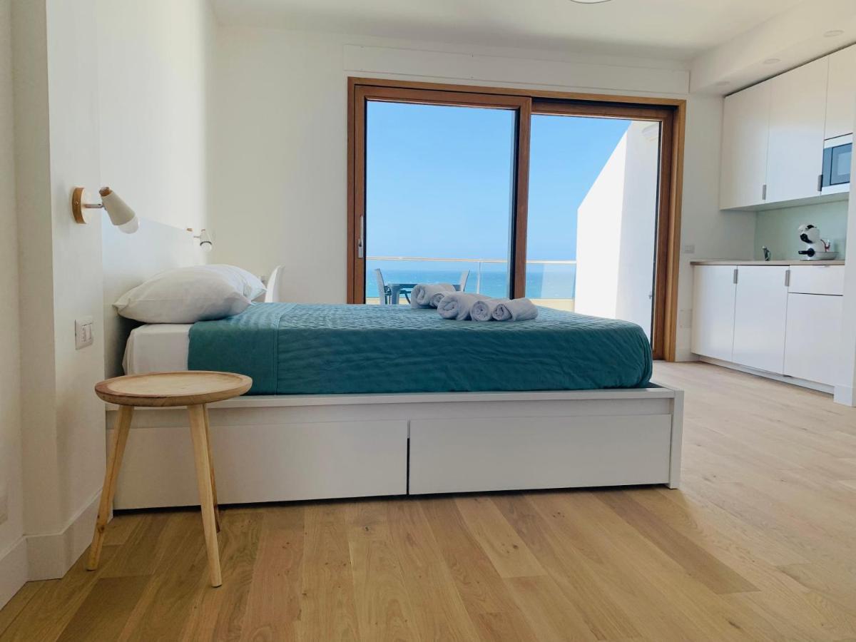 Boutique Lungomare Aparthotel Porto Torres Exteriör bild